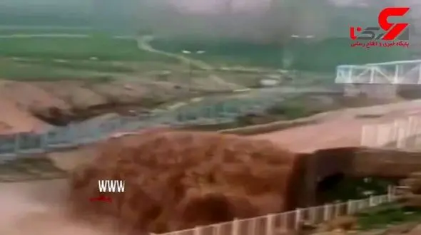 لحظه وقوع سیل مرگبار در کوهرنگ  + فیلم 