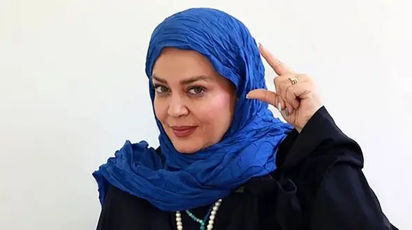 دعای بهاره رهنما در شاهچراغ + فیلم پوشش باوقار خانم بازیگر پرحاشیه !