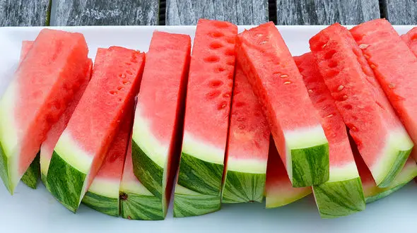 رازهای سلامتی در دل هندوانه + اینفوگرافی