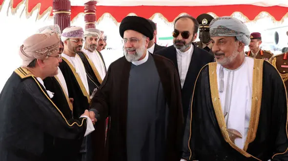 برگزاری مراسم استقبال رسمی سلطان عمان از آیت الله رئیسی