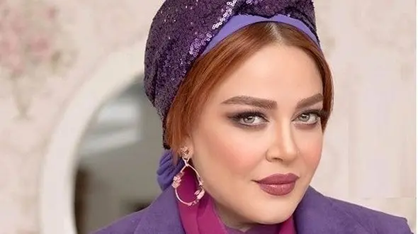 عکس خانم بازیگر معروف در کنار دوستانش