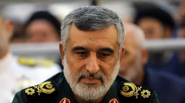 عکس سفر در زمان / «شهیدامیر موسوی ، سرداران شهیداسلامی، حاجی زاده و پاکپور در بیت رهبری؛ سال 93