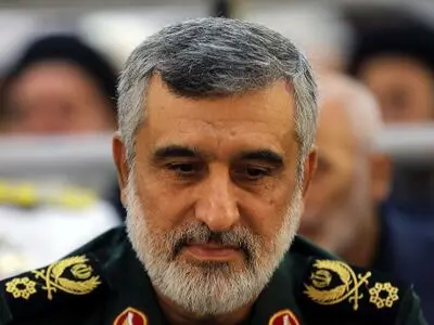 عکس سفر در زمان / «شهیدامیر موسوی ، سرداران شهیداسلامی، حاجی زاده و پاکپور در بیت رهبری؛ سال 93