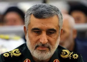 عکس سفر در زمان / «شهیدامیر موسوی ، سرداران شهیداسلامی، حاجی زاده و پاکپور در بیت رهبری؛ سال 93