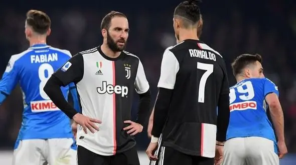 اسامی فوتبالیست‌های مشکوک به کرونا که از قرنطینه فرار کردند فاش شد