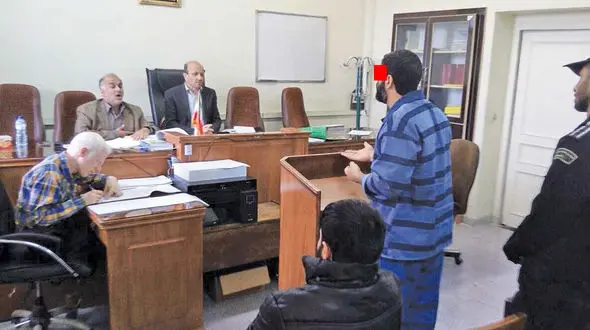 وقتی دوستم روی تخت بیمارستان مرد به اصفهان گریختم و ...