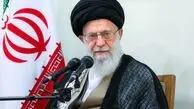 فیلم / روایت رهبری شهید از لباس سربازی گشاد ارتشی و پوتین هایش / عمامه و قبایم را روی آن می پوشیدم