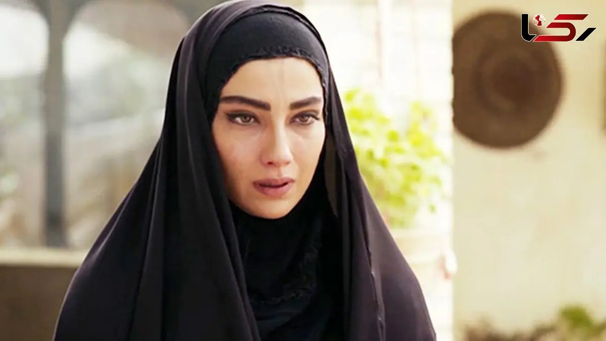 استایل زمستانی به سبک بازیگر سریال «نجلا» / از کلاه گرم روسی تا بافت یقه اسکی / خانم بازیگر خارج از تلویزیون یکی دیگه است!