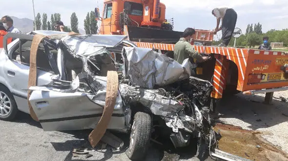 عکس از مچاله شدن سمند در جاده اراک 