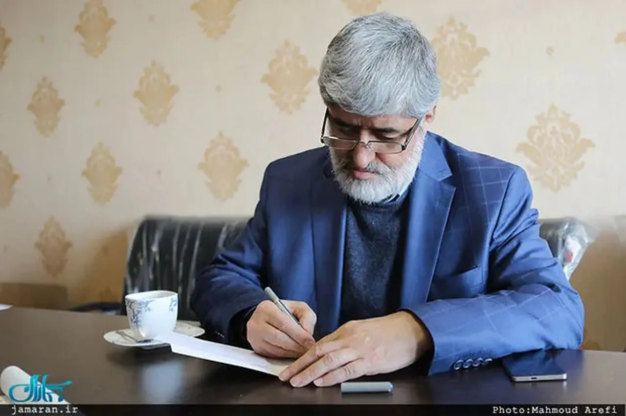پاسخ علی مطهری به پزشکیان درباره ضرورت حجاب