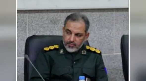 پاسداران، در میدان های مختلف عمل، مدافع مواضع انقلاب اسلامی هستند 