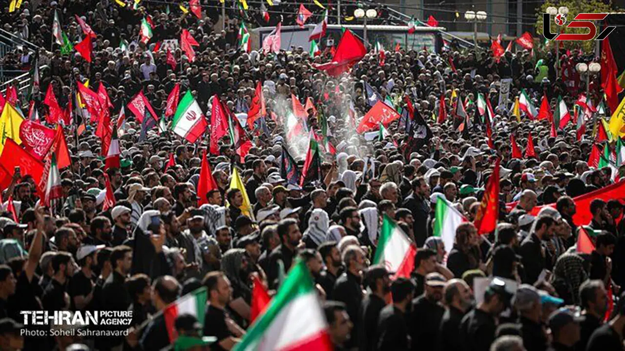 فیلم حضور دانشجویان دانشگاه صنعتی شریف در مراسم ادای احترام به رهبر شهید انقلاب 