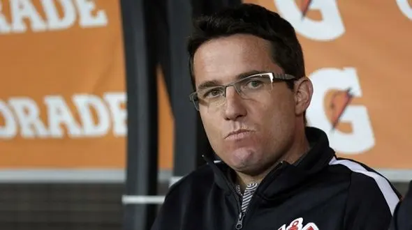 مربی پرسپولیس: با چند مهاجم بازی می کنیم؟ تمام هافبک های ما فروارد هستند !