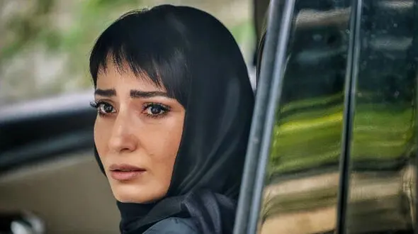 قابی زیبا و عاشقانه از سمیرا حسن‌پور در کنار شوهر خوش تیپش !