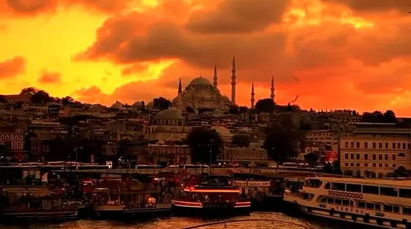 از غروب آفتاب در استانبول تا الموت سرزمین اسرار