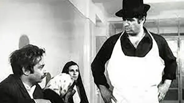 عکس سفر در زمان / داش مشتی «ناصر ملک مطیعی و بهروز وثوقی» در پشت صحنه قیصر ! / بدجوری توی نقششون فرو رفتن !