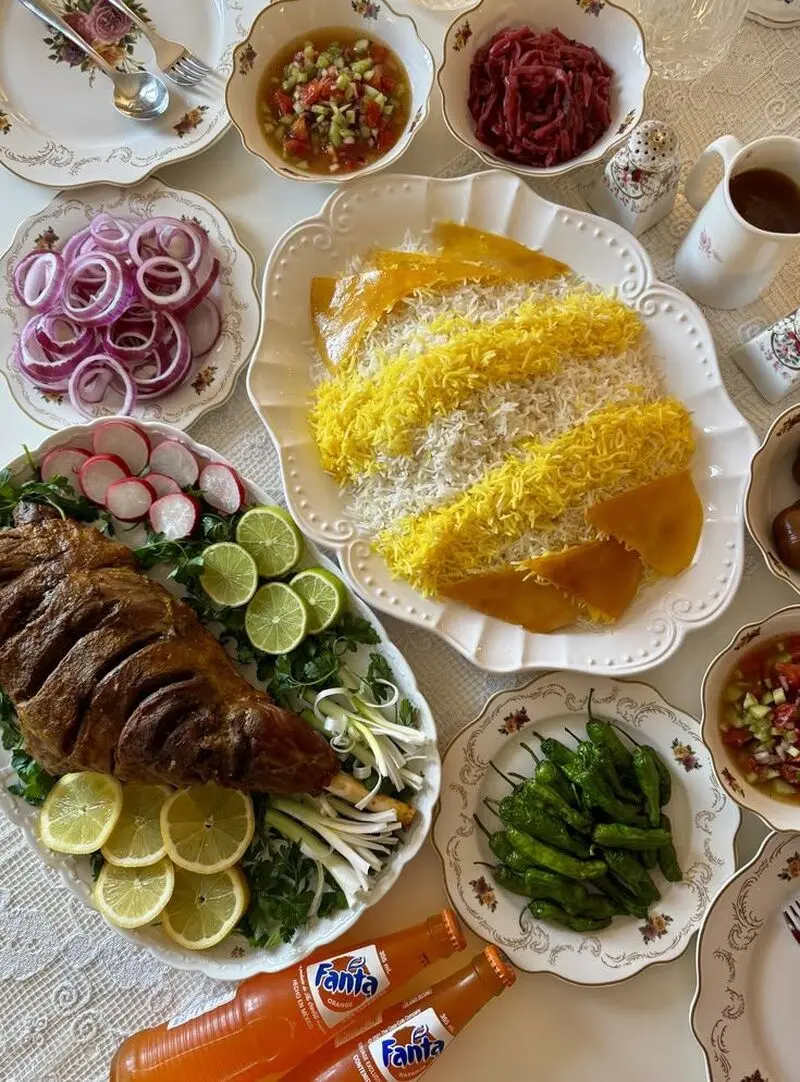 تزیینات میز شام عروس