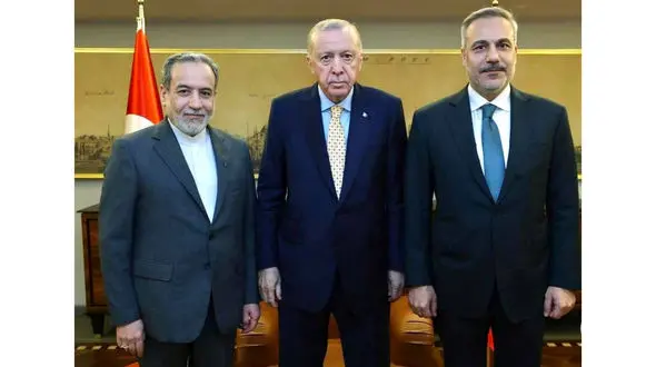 جمهوری اسلامی ایران همواره آماده تعامل و همکاری با کشورهای منطقه به‌منظور حفظ صلح و ثبات منطقه و مصون نگاه داشتن آن از تجاوزات غیرقانونی است