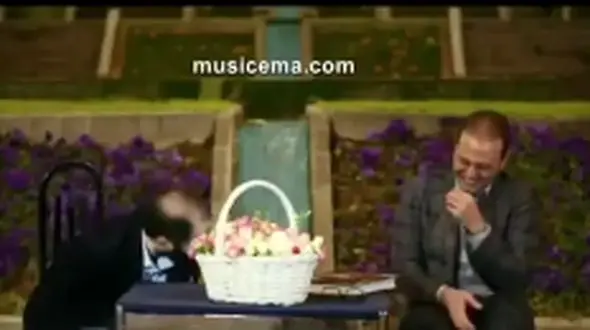 خنده‌های بی‌امان علیرضا قربانی وسط دعای تحویل سال!