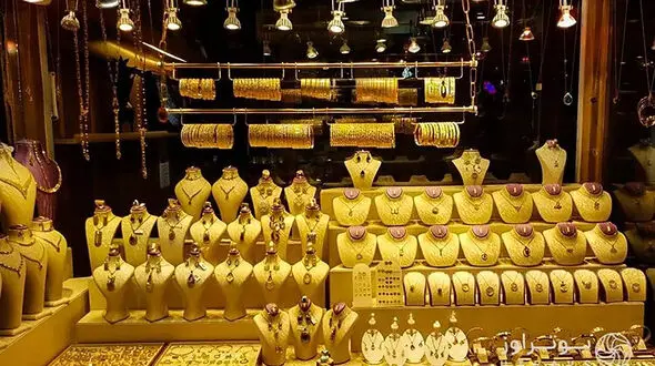 اقدام زننده طلاساز هنگام فروش انگشتر لو رفت