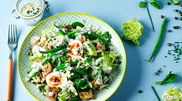 سالاد سزار با نان سرخ شده+دستور تهیه