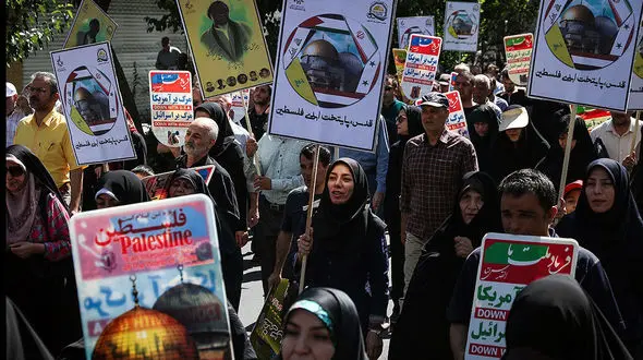 حضور پر شور مردم در راهیپمایی روز قدس +عکس