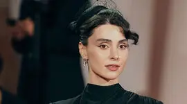 عکس ها / نگاهی به چیدمان و دکوراسیون دهه هشتادی و دهه شصتی خانه لاله مرزبان / تلفیقی ازچیدمان مدرن و نوستالژی
