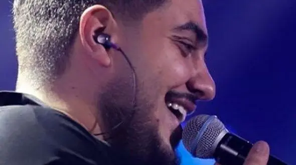 فلم/ دانلود آهنگ  "بذار همه دنیا بدونه" آرون افشار / بذار همه دنیا بدونه از تو فقط هست یه دونه ...