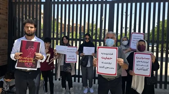 خواستار افزایش سقف پوشش بیمه و حمایت دولت هستیم