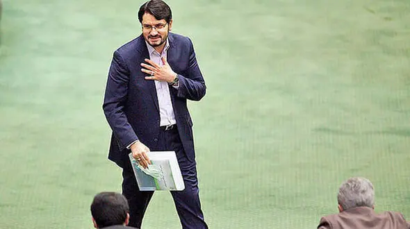 بیوگرافی مهرداد بذرپاش
