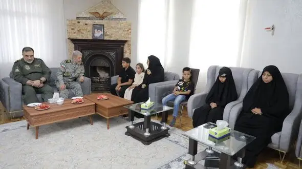 سرلشکر حاتمی : دشمنان اهداف پلیدی برای ایران داشتند