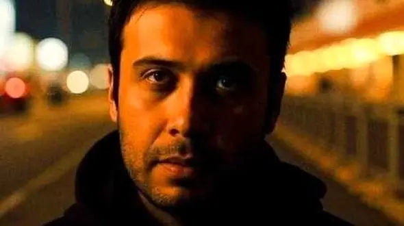 دانلود آهنگ باشکوه محسن چاوشی به نام امشب حال من  / پریشونم که اینجایی و از چشم تو پنهونم ...