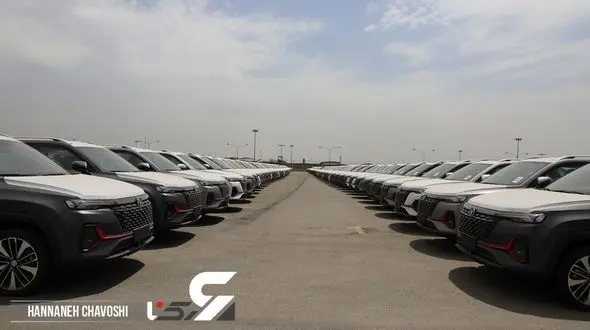 واردات خودرو در بن‌ بست جنگ؛ قیمت‌ خودرو انفجاری می‌ شود