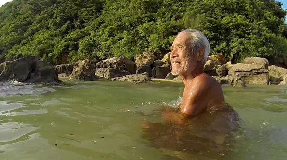 پیرمردی که 29 سال در یک جزیره دورافتاده تنها زندگی می کرد+عکس