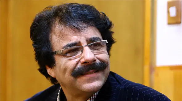 دانلود آهنگ باشکوه این همه آشفته حالی از علیرضا افتخاری / این تو بودی؛ که آشنا کردی به عشق، این مبتلا را…