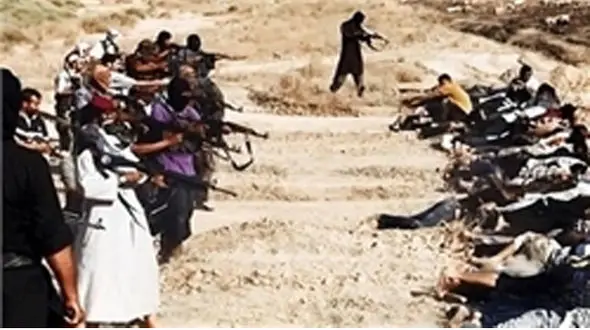 کشف یک گورجمعی دیگر در پایگاه «اسپایکر» عراق  + عکس