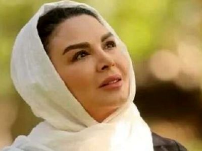 فیلم / ژاله صامتی، لیلا بلوکات، باربد بابایی، آشا محرابی و سایر هنرمندانی که در مراسم ختم مادر شهره سلطانی حضور داشتند/ روحش شاد 