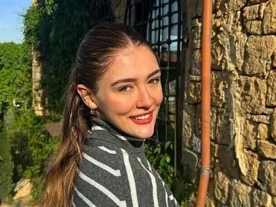 دکوراسیون منحصر به فرد خانه باصفا و دلباز زهرا گونش، ستاره 2 متری والیبال ترکیه/ جذابیت و اصالت خانه های جنوبی ایران در دل یک فضای مدرن ترکیه ای / برای عید ایده بگیرید