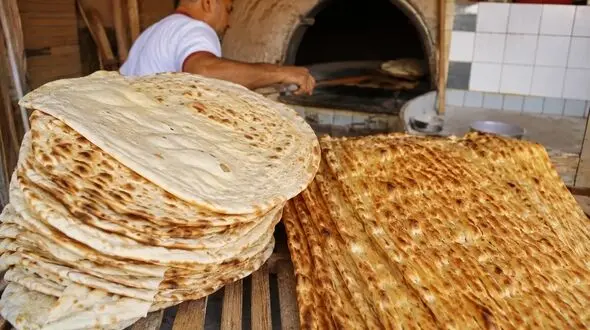 برنامه «آرد و نان کامل» در حال اجراست