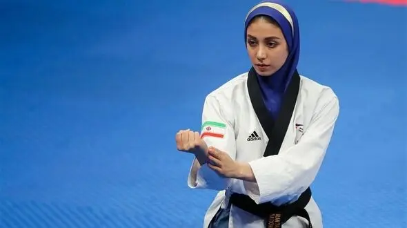  بازی‌های آسیایی ۲۰۱۸| خودداری بانوی پومسه‌کار ایران از دست دادن با رئیس‌جمهور اندونزی
