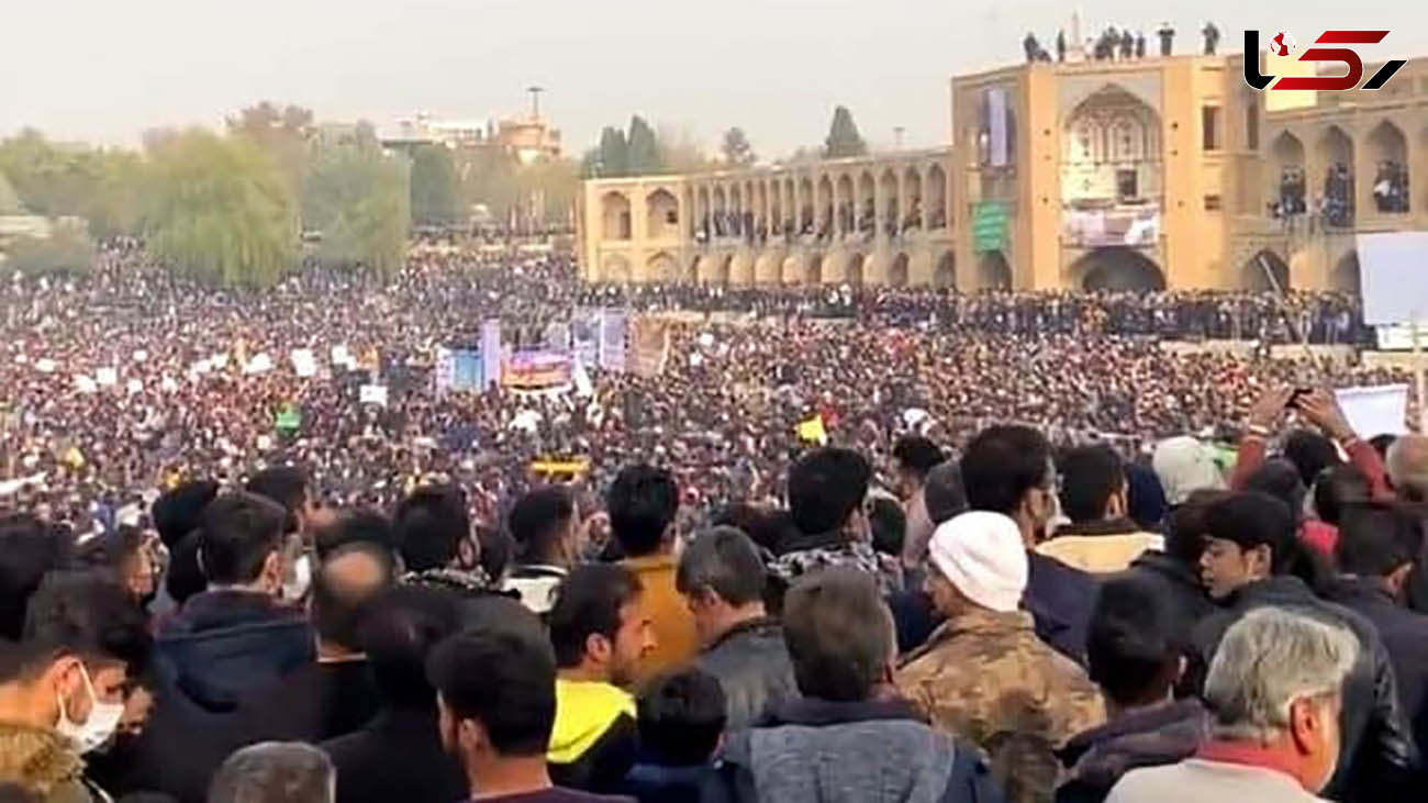 عضو مجمع نمایندگان اصفهان: می خواهند در آستانه مذاکرات، ایران را آشوب‌زده نشان دهند