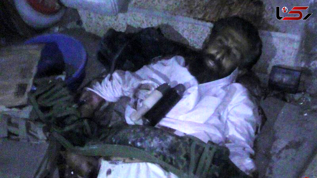 قاضی شرعی داعش در موصل به خاک و خون کشیده شد+تصاویر