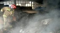 مهار آتش‌سوزی انبار کارخانه تولید لوازم خانگی در قرچک
