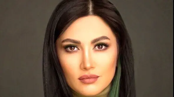 تیپ و ژست متفاوت عجیب سمیرا حسینی جنجال به پا کرد