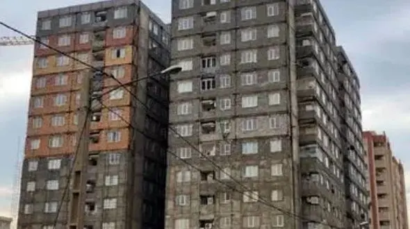 خیابان جمهوری تهران مسدود شد / ریزش در برج معروف آناهیتا