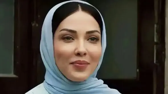 لیلا اوتادی: گوشیم همه جا همراه منه حتی با خودم حموم هم می‌برم+ویدیو