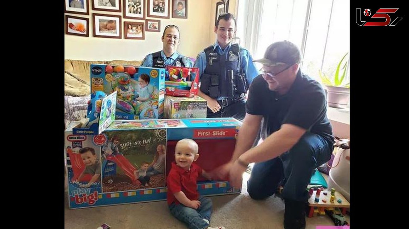 دزدان به هدایای تولد کودک رحم نکردند! / پلیس های مهربان جشن گرفتند!+عکس