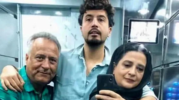 فیلم / نگاهی به تیپ و استایل بازیگران ایرانی در مراسم ختم پدر مهرداد صدیقیان برای عرض تسلیت/ الناز حبیبی، سمیرا حسن پور،امیر جدیدی، محسن کیایی، بهرنگ علوی، هادی حجازی فر، بهزاد خلج و...