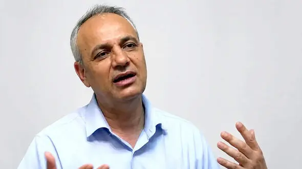  زیدآبادی: بساط خودنمایی‌های شخصی را جمع کنید!
