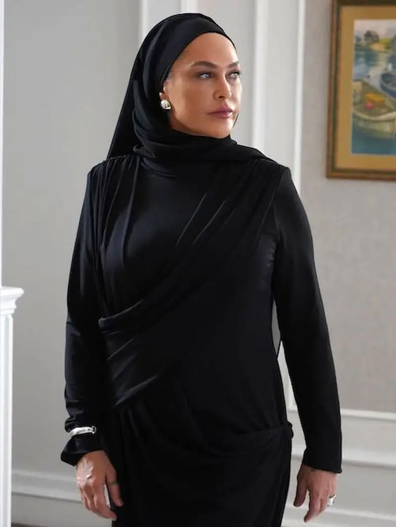 عکس‌های باحجاب هولیا آوشار